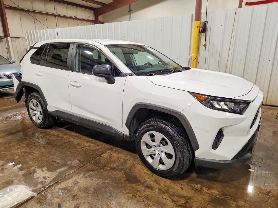 2022 TOYOTA RAV4 LE — Фото 4 из 13