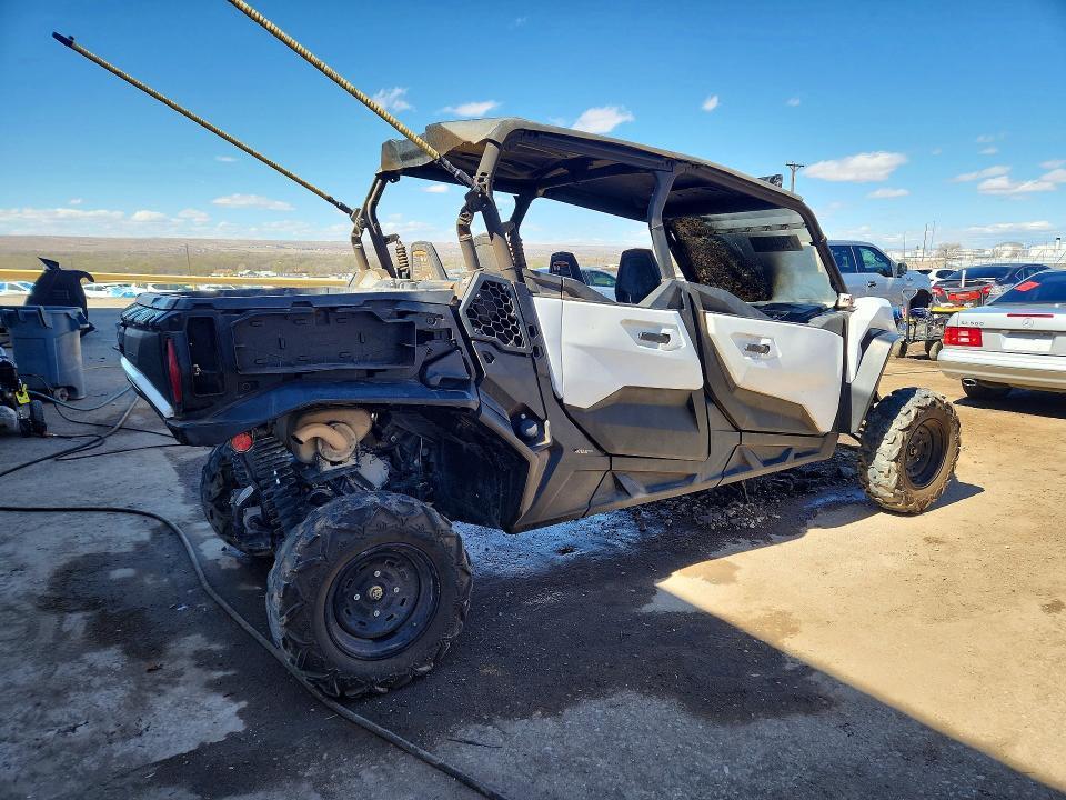 2023 CAN-AM COMMANDER MAX 1000R DPS — Фото 3 из 12