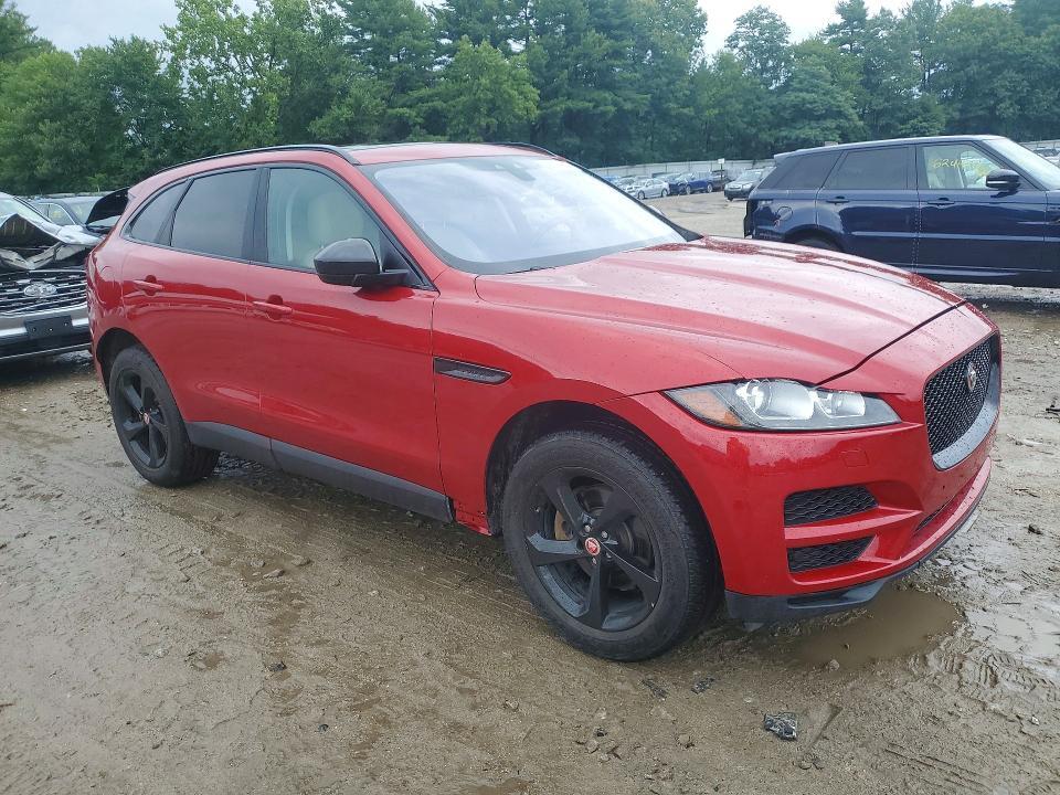 2017 JAGUAR F-PACE PREMIUM — Фото 4 из 13