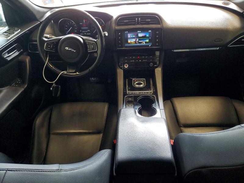 2017 JAGUAR F-PACE PREMIUM — Фото 8 из 13