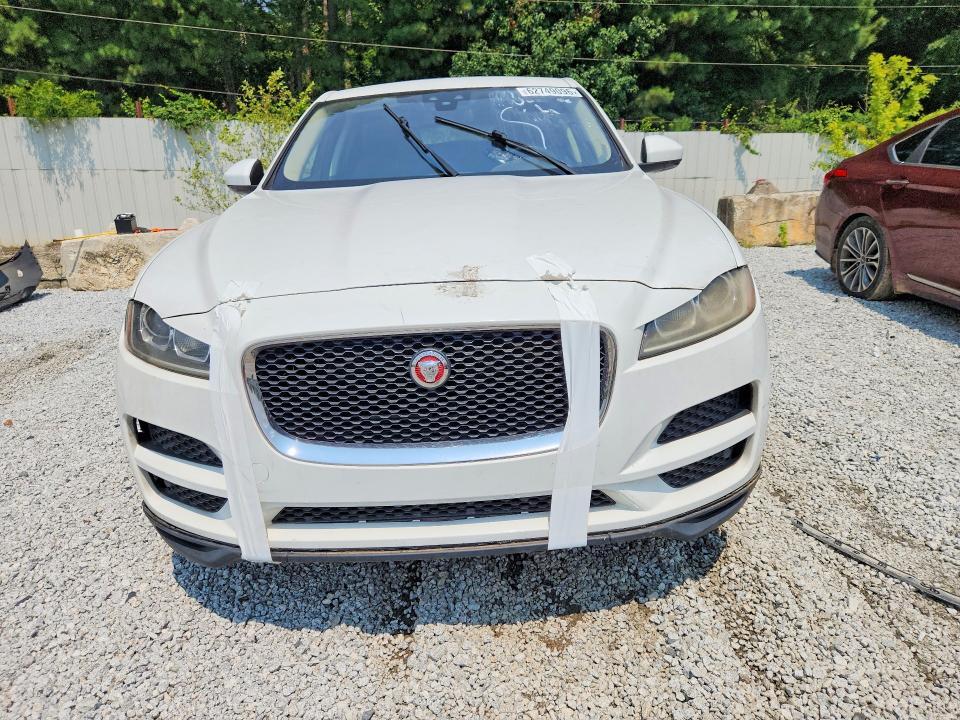 2017 JAGUAR F-PACE — Фото 5 из 13