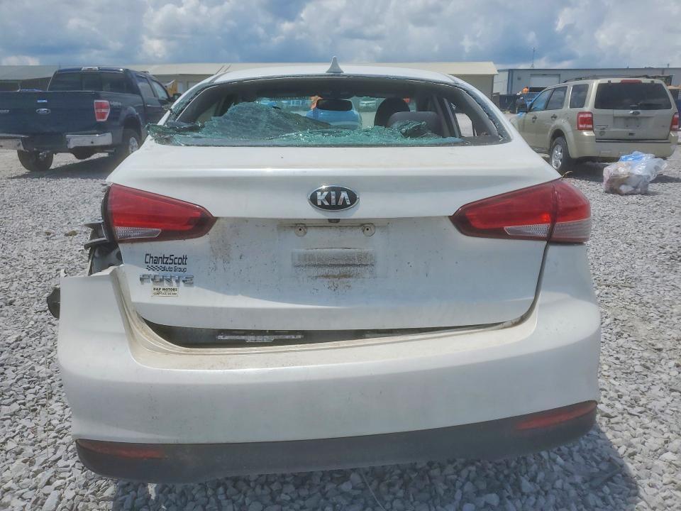 3KPFL4A77HE018681 2017 KIA FORTE photo no. 6