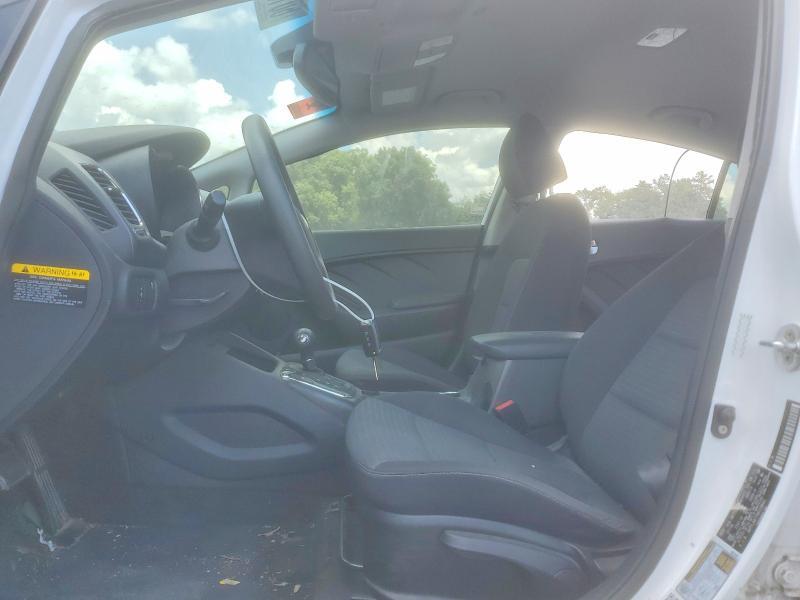 3KPFL4A77HE018681 2017 KIA FORTE photo no. 7