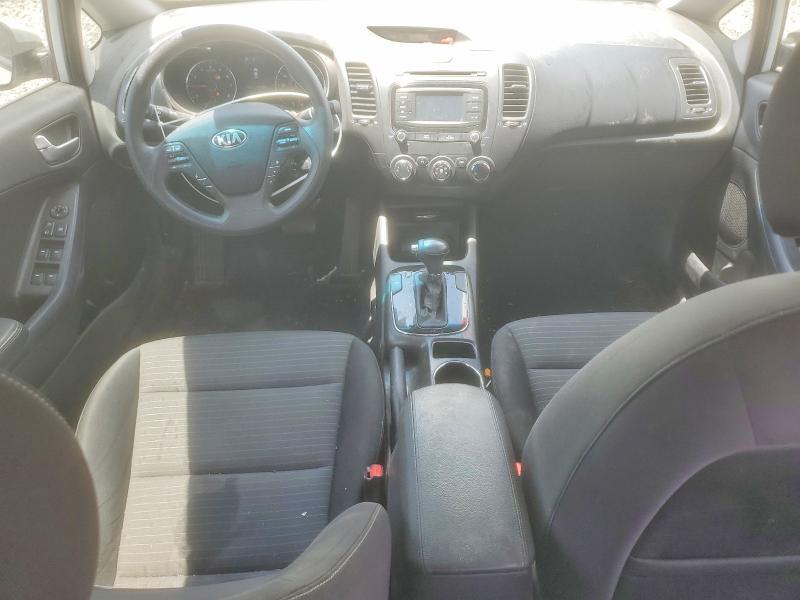 3KPFL4A77HE018681 2017 KIA FORTE photo no. 8