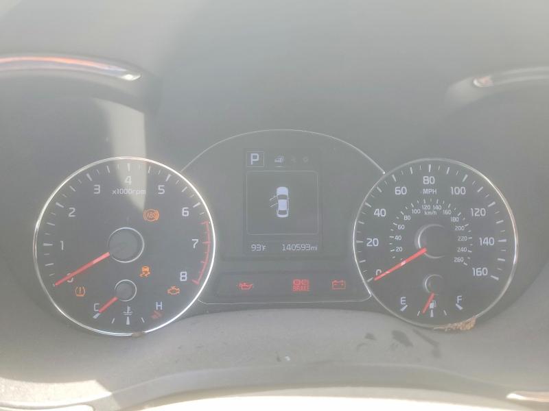 3KPFL4A77HE018681 2017 KIA FORTE photo no. 9