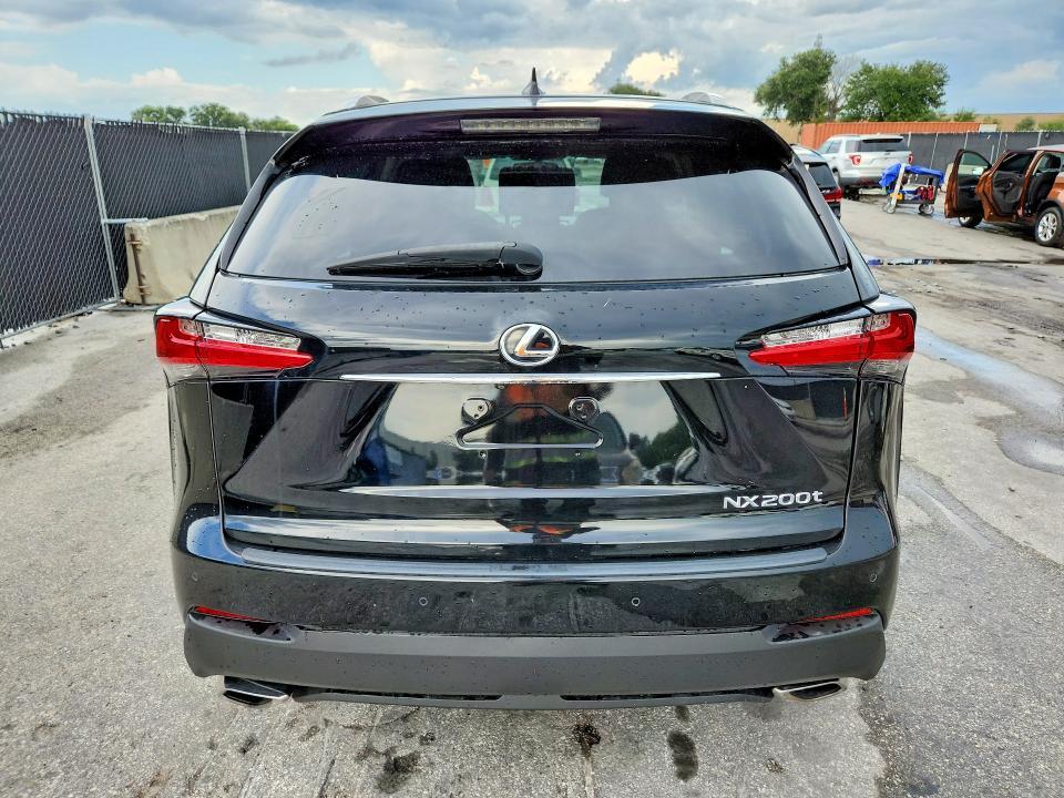 2017 LEXUS NX 200T BASE — Фото 6 из 13