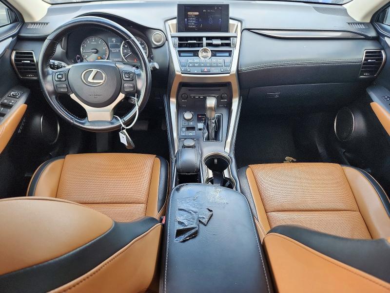 2017 LEXUS NX 200T BASE — Фото 8 из 13