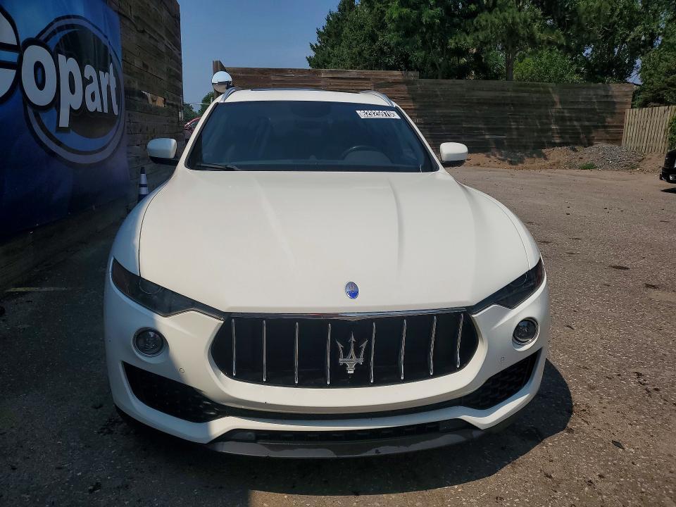 2017 MASERATI LEVANTE S — Фото 5 из 13