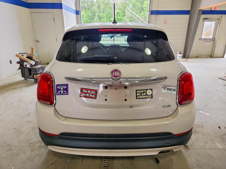 2016 FIAT 500X EASY — Фото 6 из 12