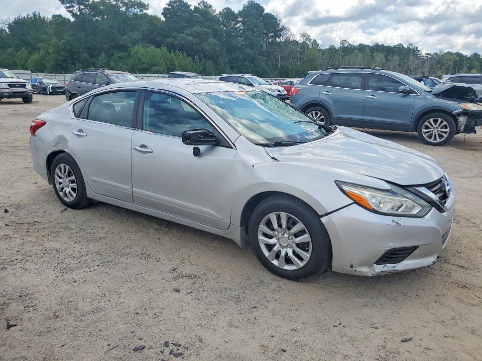 2017 NISSAN ALTIMA 2.5 S — Фото 4 из 12
