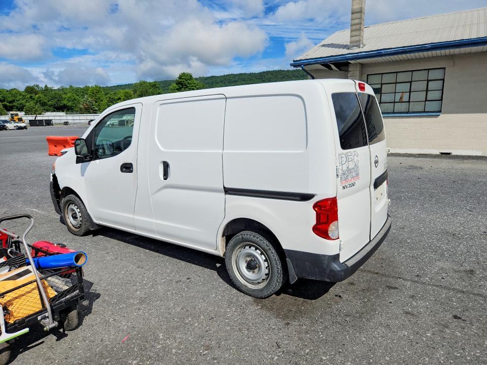 2017 NISSAN NV200 S — Фото 2 из 13
