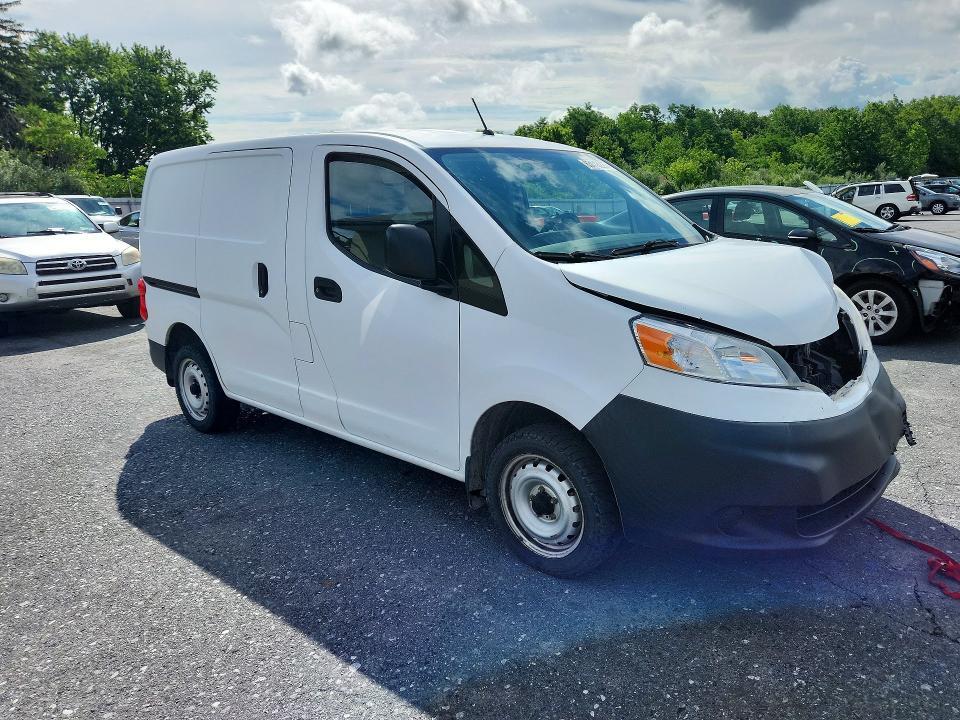 2017 NISSAN NV200 S — Фото 4 из 13