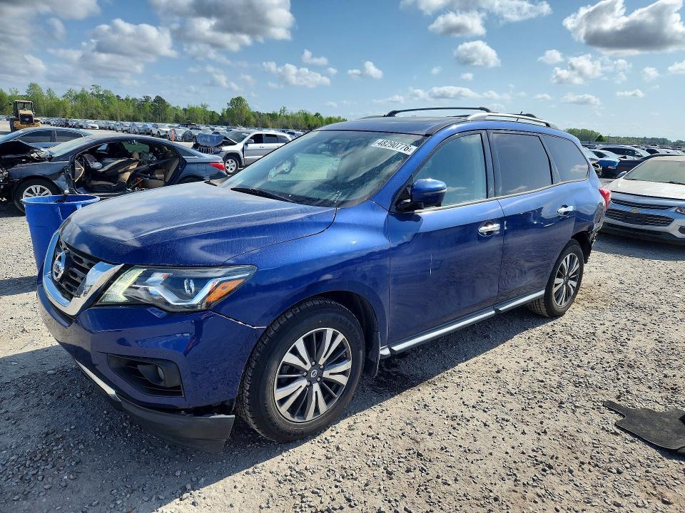 2017 NISSAN PATHFINDER SL