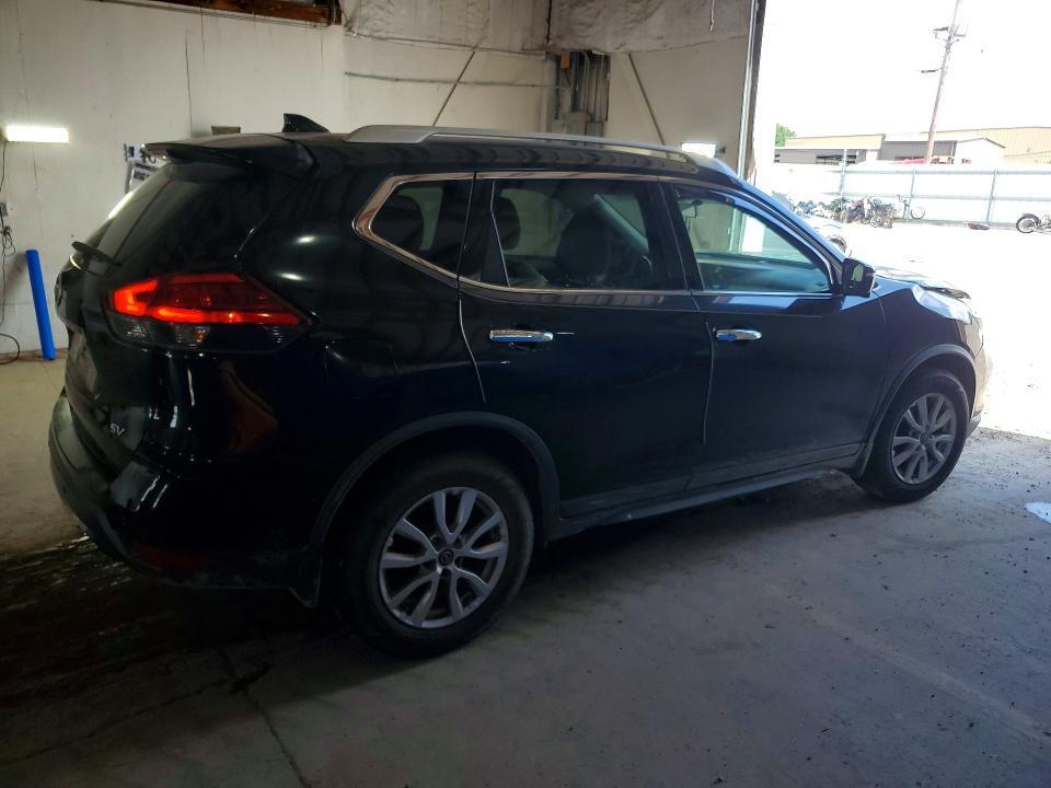 2017 NISSAN ROGUE SV — Фото 3 из 13