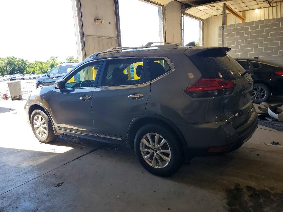 5N1AT2MM4HC735607 2017 NISSAN ROGUE photo no. 2