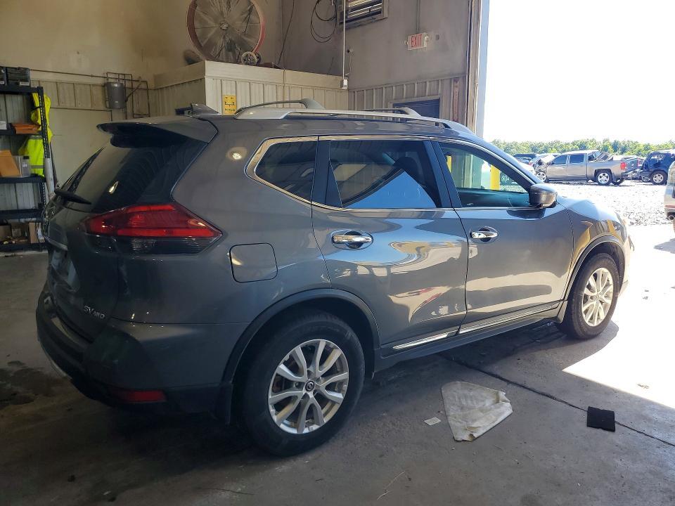 5N1AT2MM4HC735607 2017 NISSAN ROGUE photo no. 3