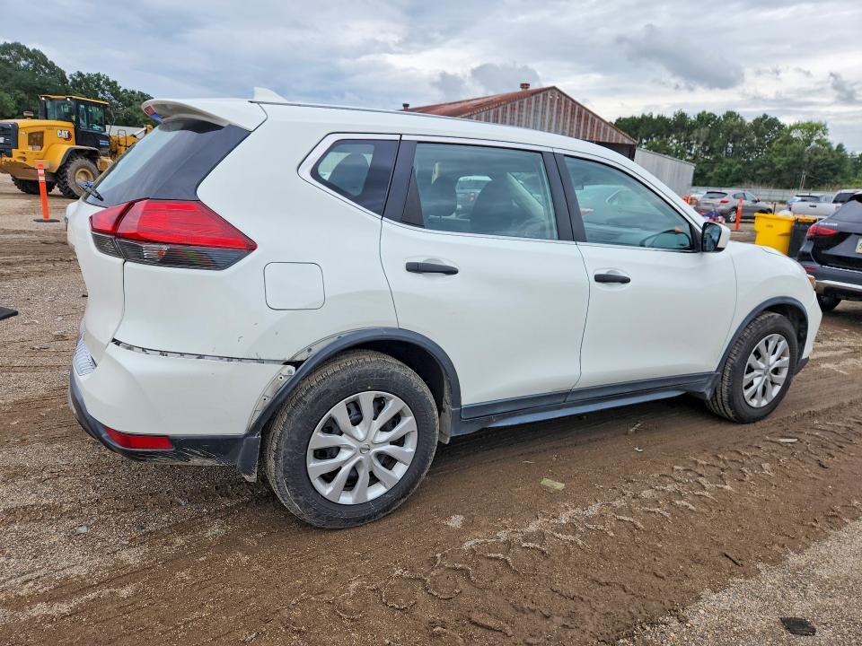 KNMAT2MT4HP607923 2017 NISSAN ROGUE photo no. 3
