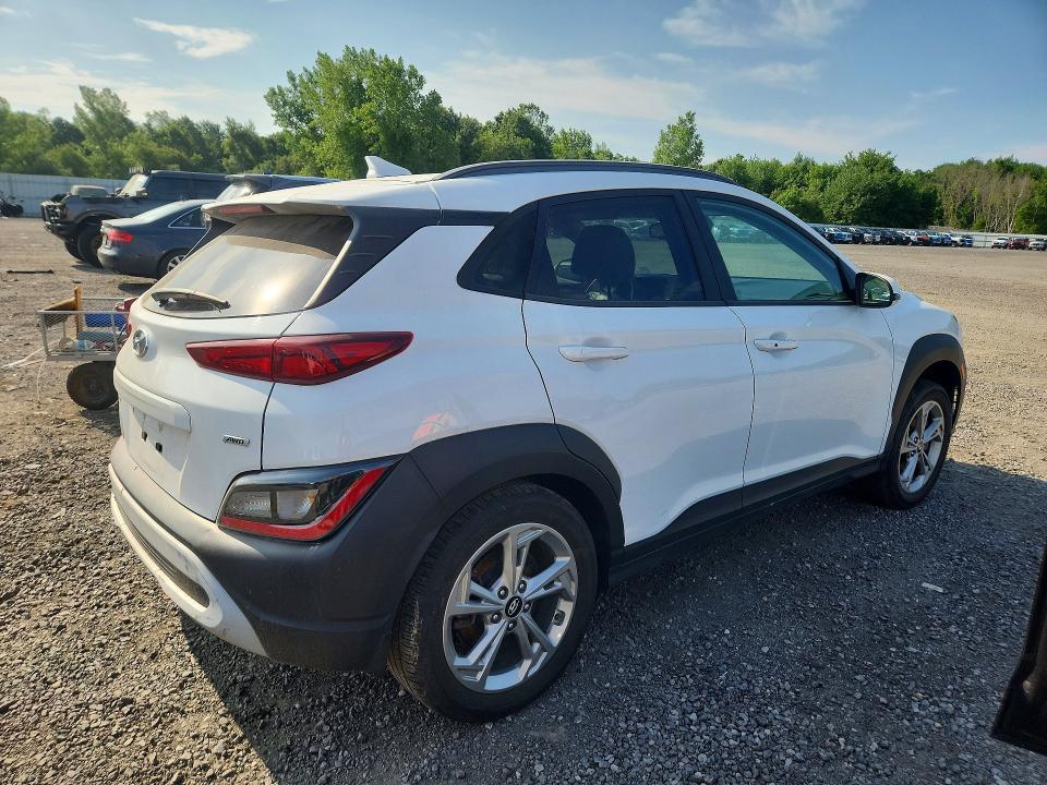 2023 HYUNDAI KONA SEL — Фото 3 из 13