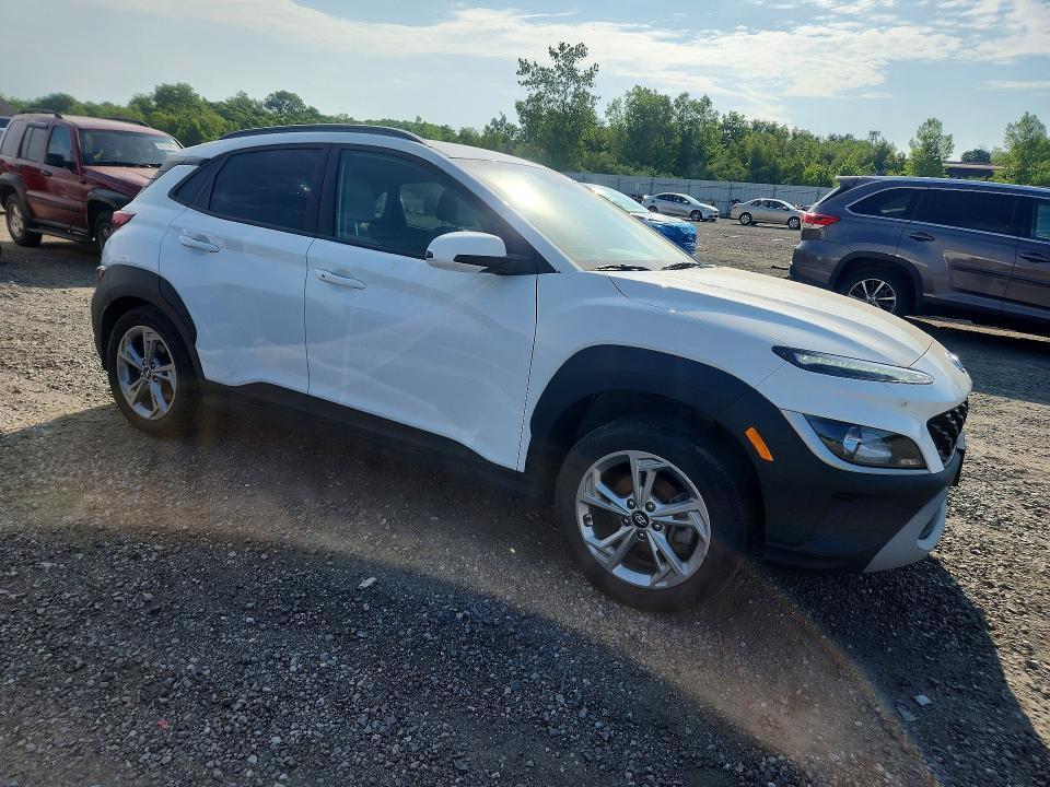 2023 HYUNDAI KONA SEL — Фото 4 из 13