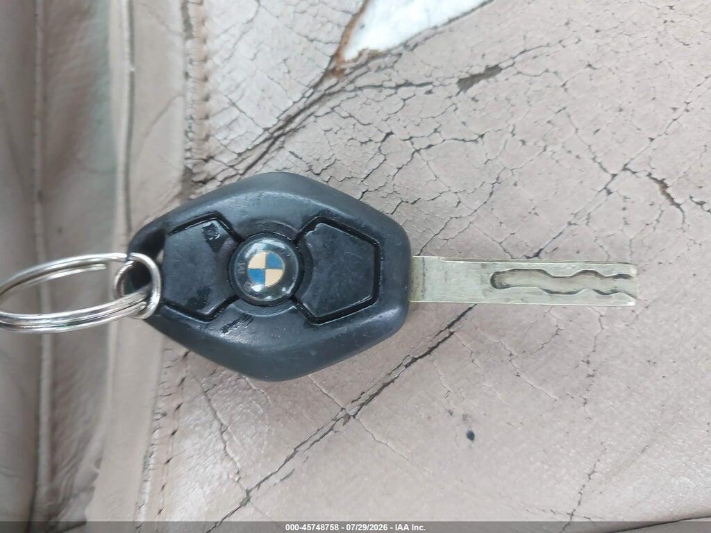 WBABS53401EV87400 2001 BMW 330CI photo no. 11