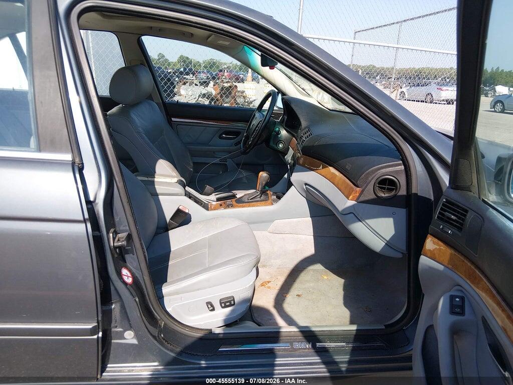WBADT63421CF04267 2001 BMW 530IA photo no. 5