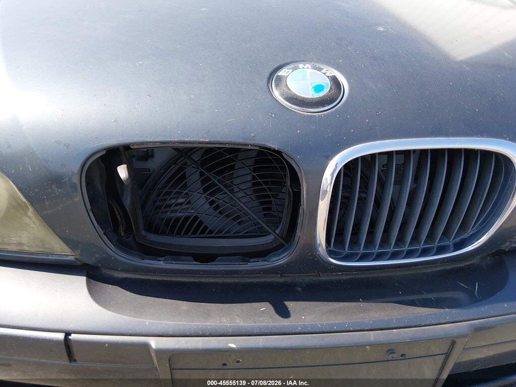 WBADT63421CF04267 2001 BMW 530IA photo no. 6