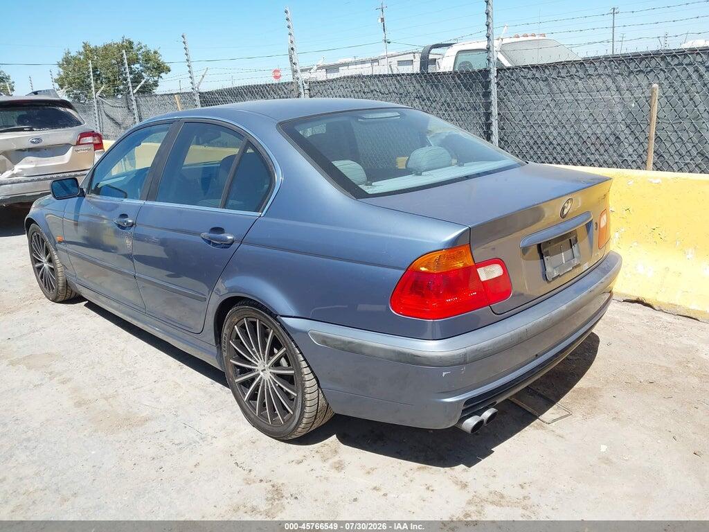 WBAAV53481FJ64240 2001 BMW 330I photo no. 3