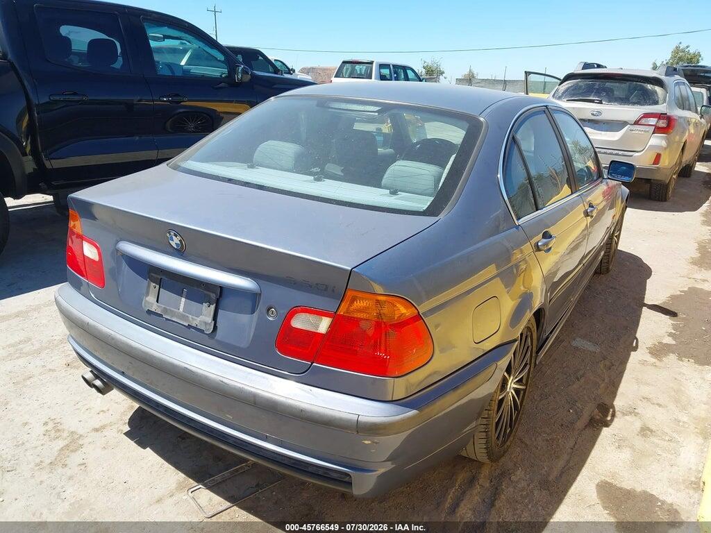 WBAAV53481FJ64240 2001 BMW 330I photo no. 4