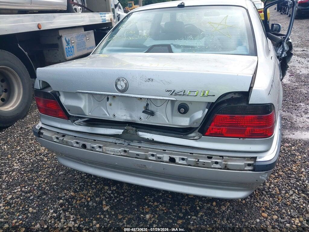 WBAGH83471DP21931 2001 BMW 740IL photo no. 12