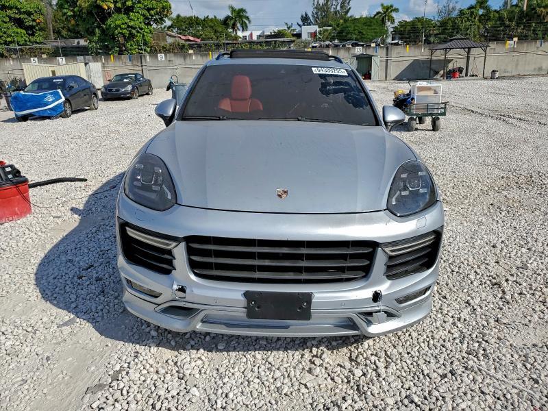 2017 PORSCHE CAYENNE GTS — Фото 5 из 13