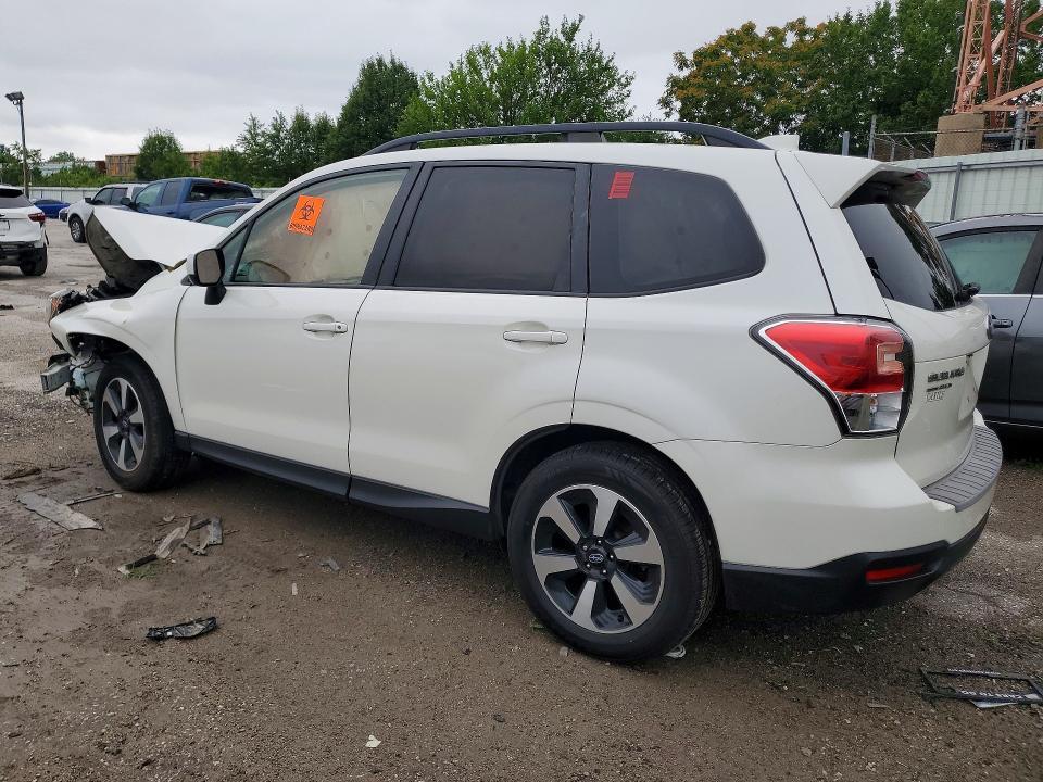 JF2SJAGC3HH585750 2017 SUBARU FORESTER photo no. 2