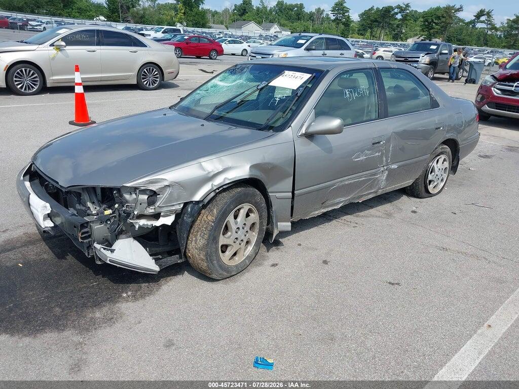 4T1BF28K2XU076410 1999 TOYOTA CAMRY photo no. 2