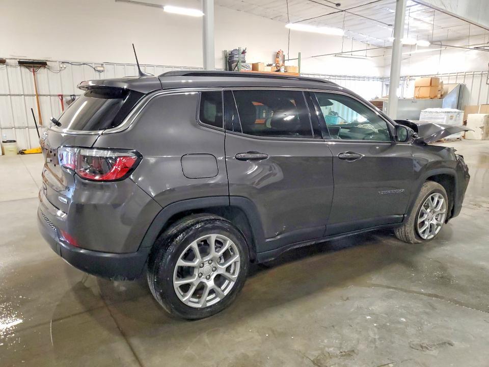 3C4NJDFN7PT541489 2023 JEEP COMPASS photo no. 3