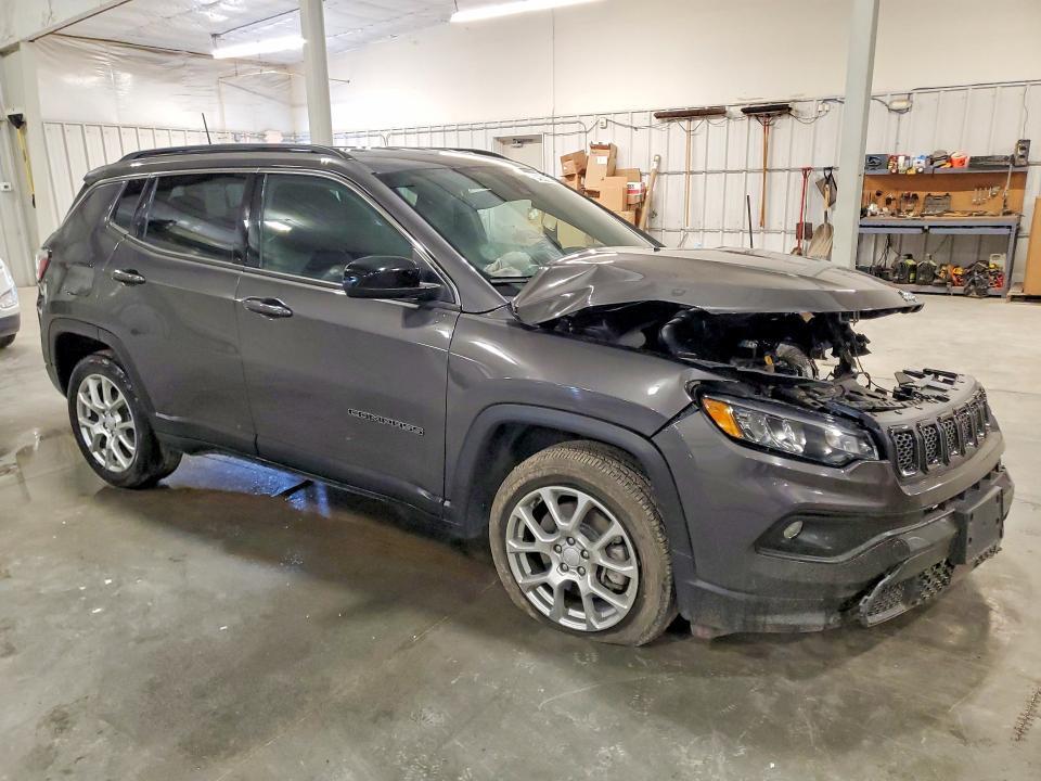 3C4NJDFN7PT541489 2023 JEEP COMPASS photo no. 4