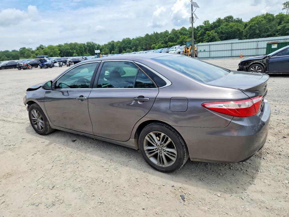 2017 TOYOTA CAMRY — Фото 2 из 13
