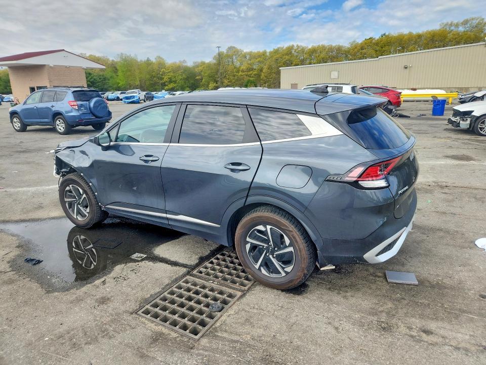2023 KIA SPORTAGE LX — Фото 2 из 13