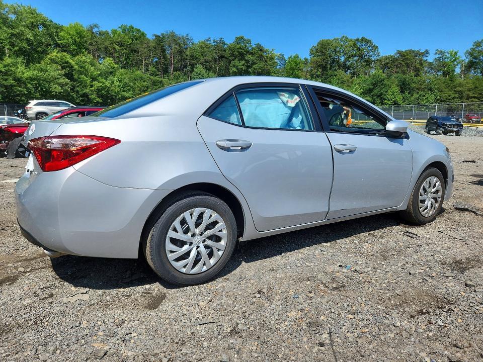 2T1BURHE7HC890497 2017 TOYOTA COROLLA photo no. 3