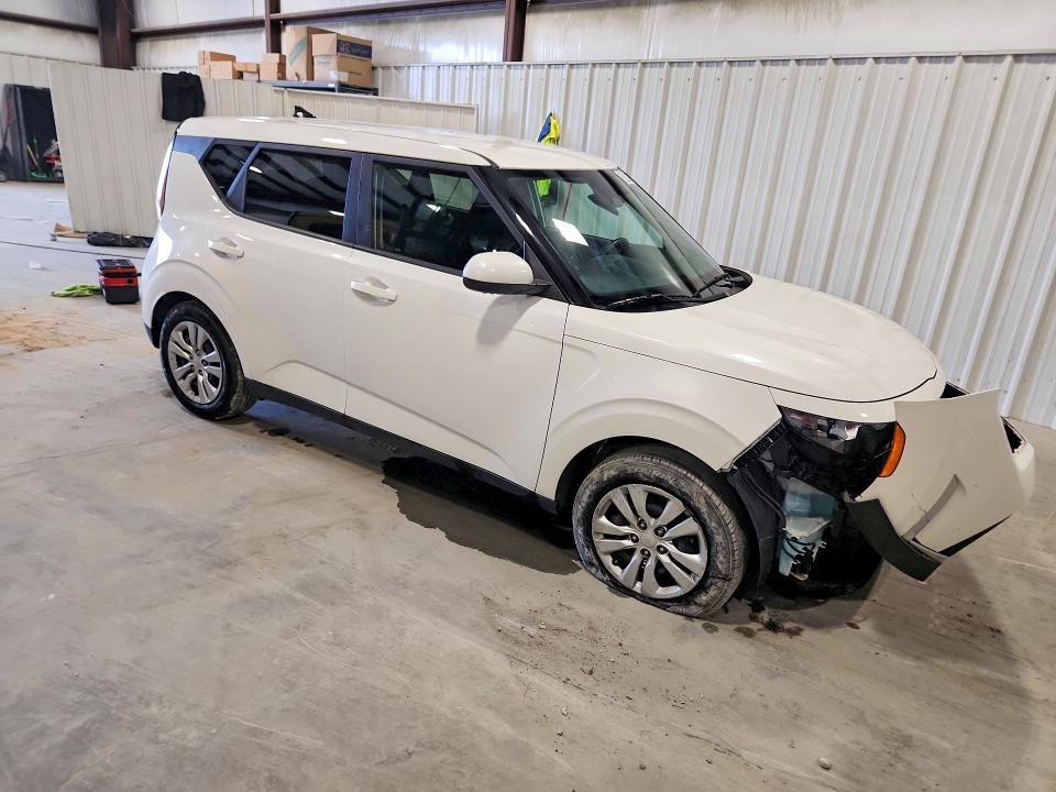 2023 KIA SOUL LX — Фото 4 из 13