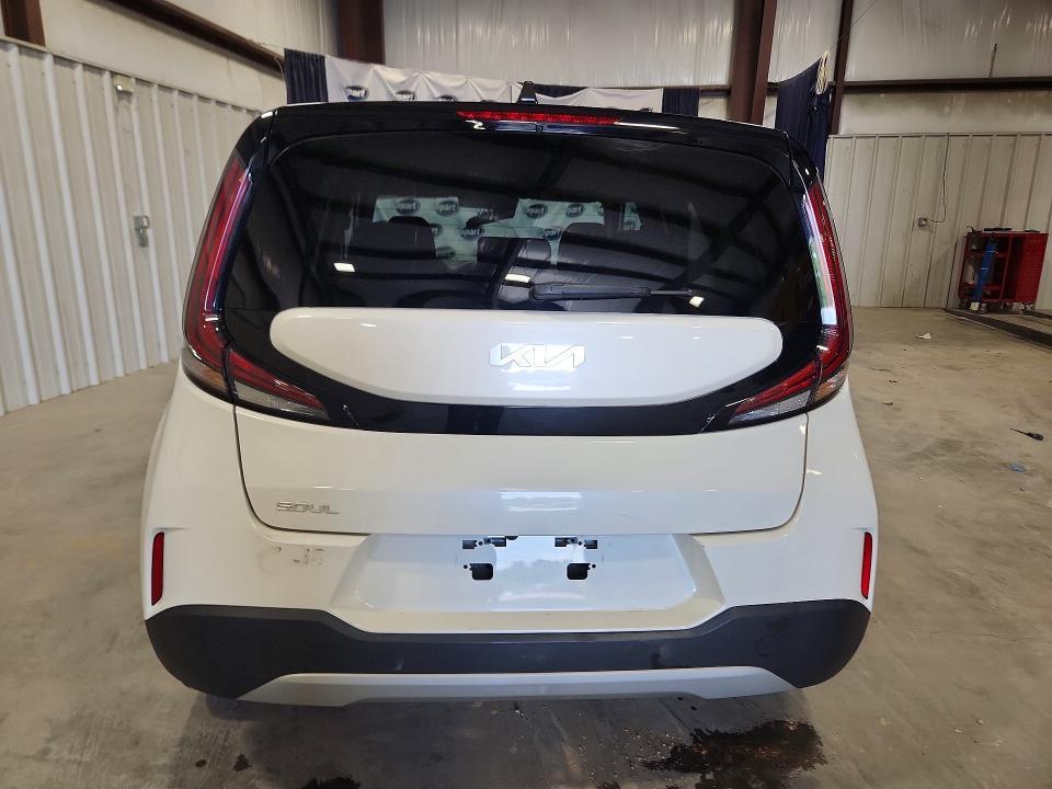 2023 KIA SOUL LX — Фото 6 из 13
