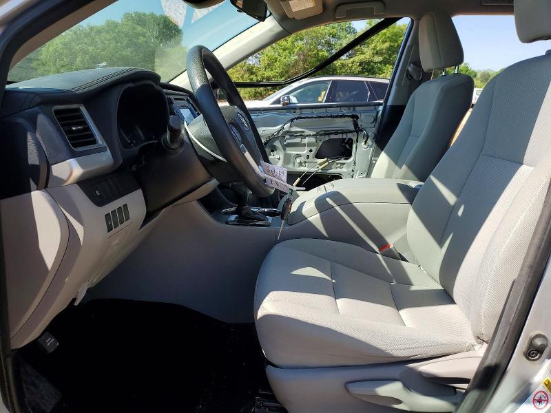 2017 TOYOTA HIGHLANDER LE — Фото 7 из 14
