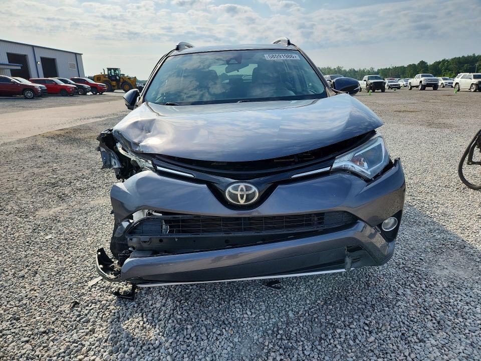 2017 TOYOTA RAV4 XLE — Фото 5 из 13