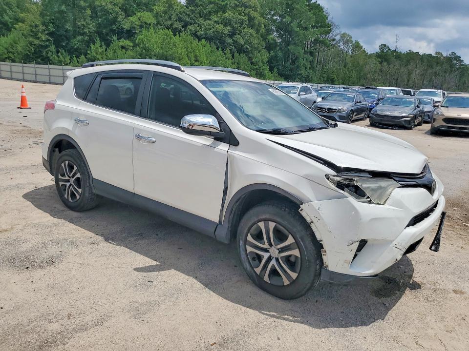 2017 TOYOTA RAV4 LE — Фото 4 из 13
