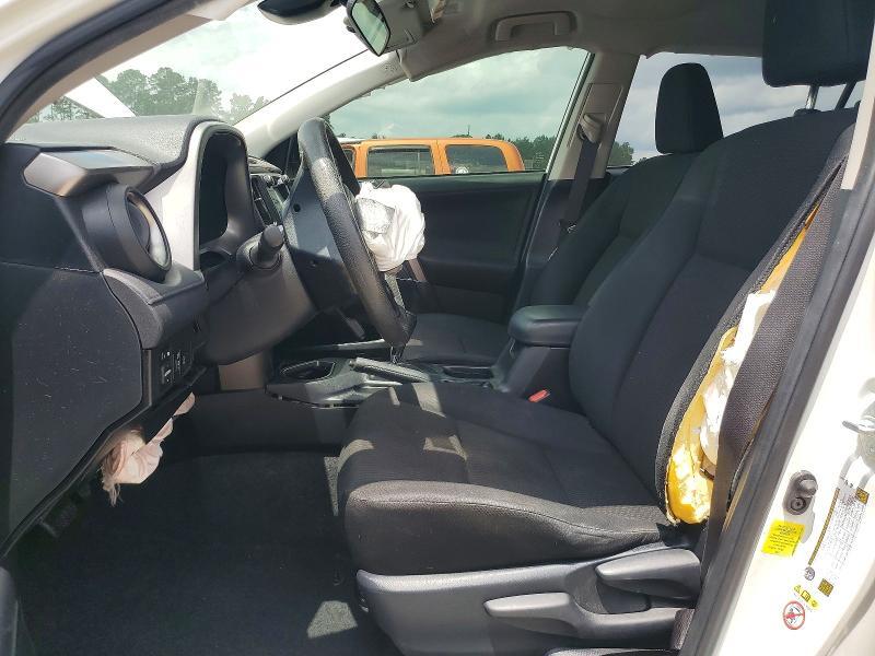 2017 TOYOTA RAV4 LE — Фото 7 из 13