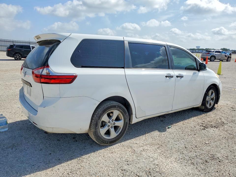 5TDZZ3DC9HS849510 2017 TOYOTA SIENNA photo no. 3