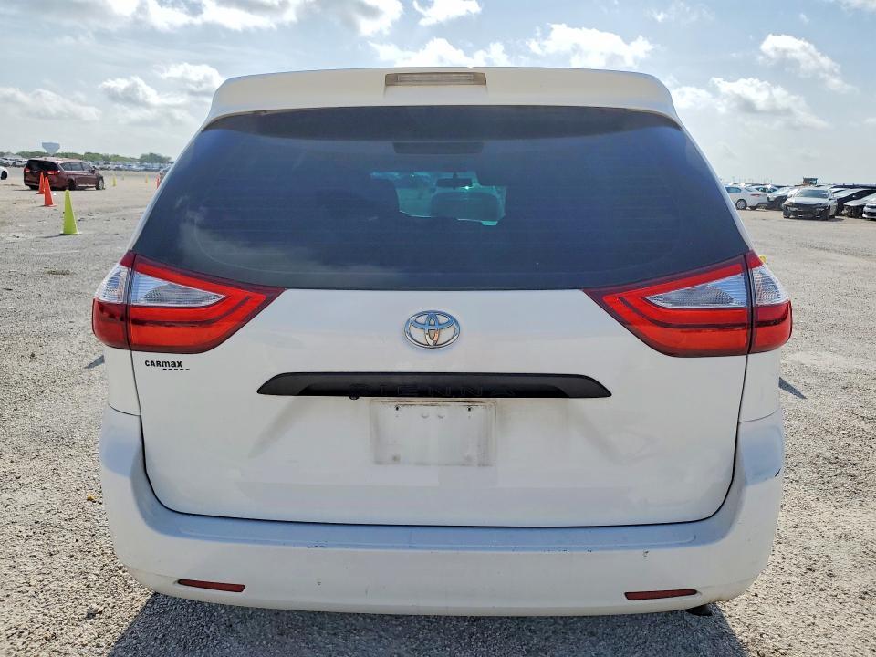 5TDZZ3DC9HS849510 2017 TOYOTA SIENNA photo no. 6