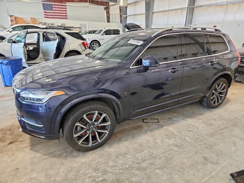 2017 VOLVO XC90 T6