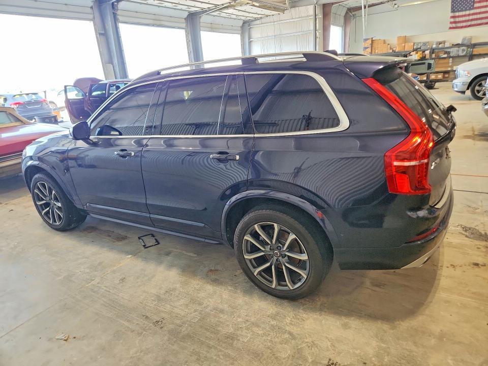 2017 VOLVO XC90 T6 — Фото 2 из 13
