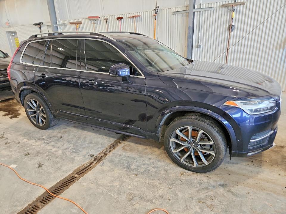 2017 VOLVO XC90 T6 — Фото 4 из 13
