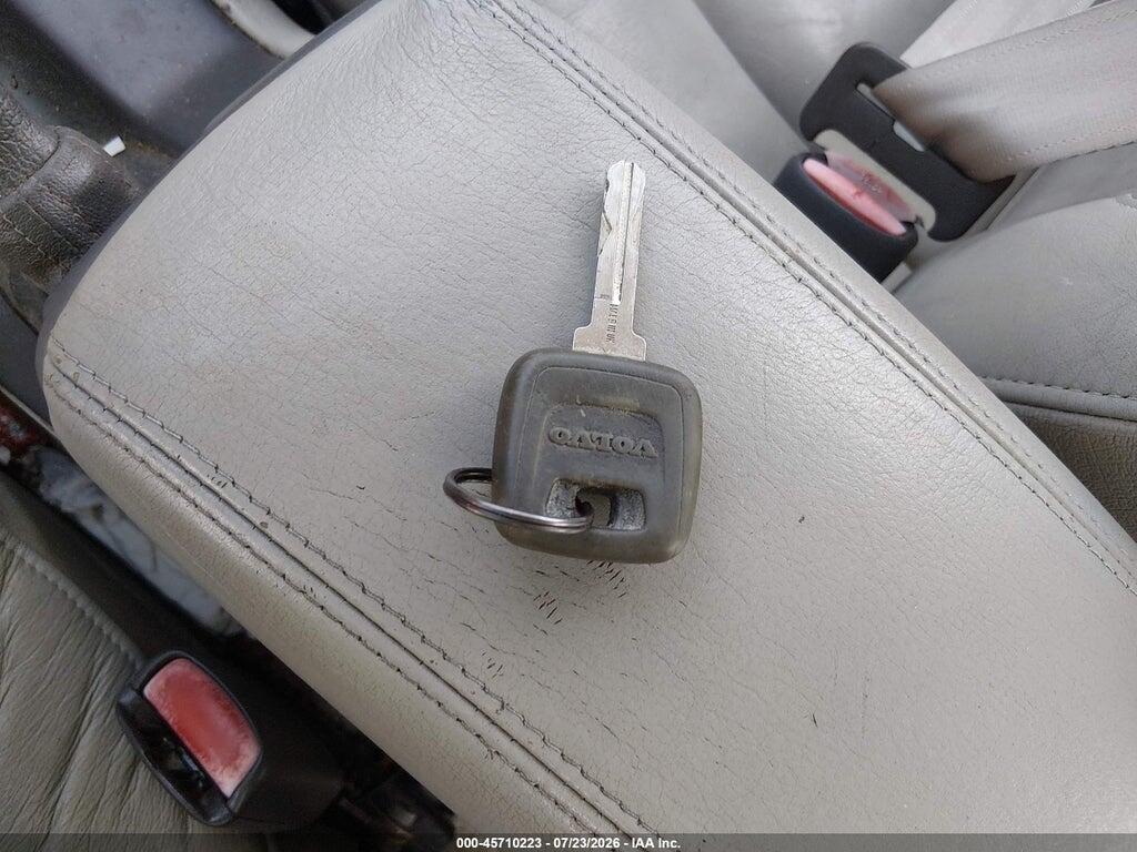 YV1NK56D9XJ012847 1999 VOLVO C70 photo no. 11