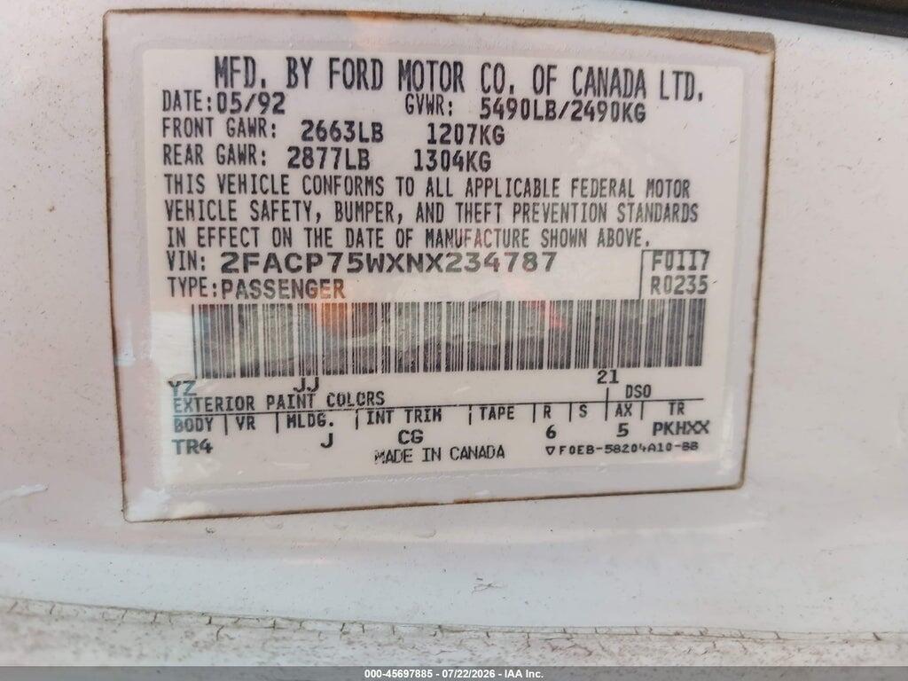 2FACP75WXNX234787 1992 FORD CROWN VICTORIA photo no. 9